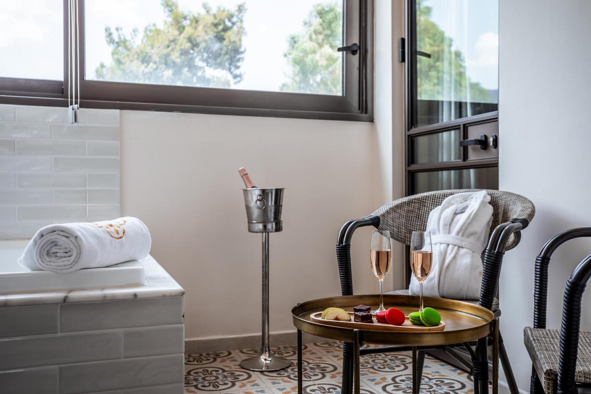 Edmond Luxury Hotel & Spa Rosh Pinna Exterior photo